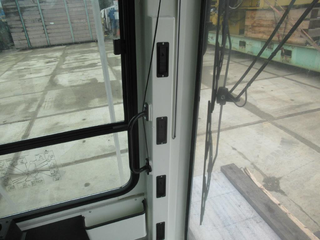 Caterpillar 6090FS - 3711110 - Cabina para Maquinaria de construcción: foto 3 Caterpillar 6090FS - 3711110 - Cabina para Maquinaria de construcción: foto 3