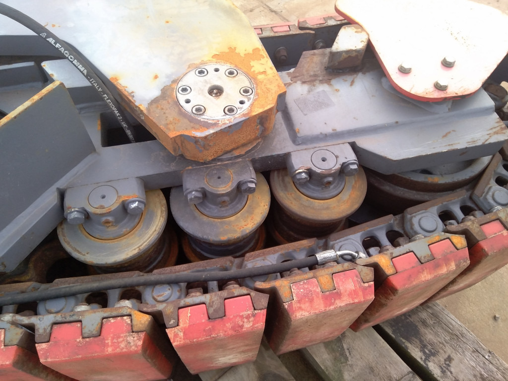 Dynapac PL1000F - - Piezas del tren de rodaje para Maquinaria de construcción: foto 5 Dynapac PL1000F - - Piezas del tren de rodaje para Maquinaria de construcción: foto 5