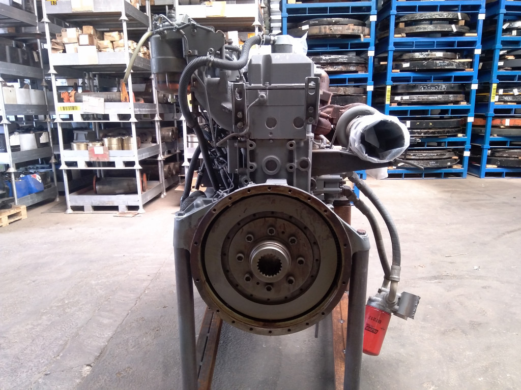 Hitachi 4644223 - Motor para Maquinaria de construcción: foto 4 Hitachi 4644223 - Motor para Maquinaria de construcción: foto 4