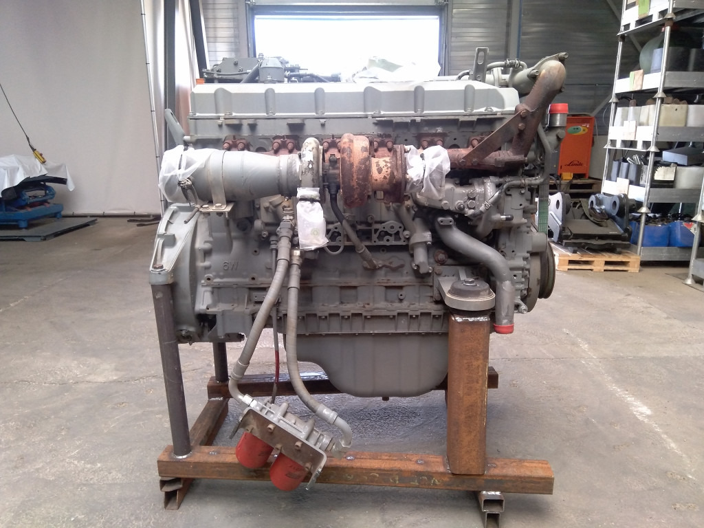 Hitachi 4644223 - Motor para Maquinaria de construcción: foto 3 Hitachi 4644223 - Motor para Maquinaria de construcción: foto 3