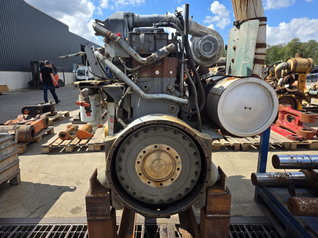 Hitachi N14C - 4337913 - Motor para Maquinaria de construcción: foto 5 Hitachi N14C - 4337913 - Motor para Maquinaria de construcción: foto 5