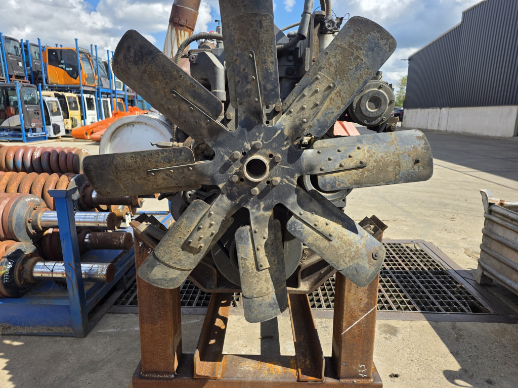 Hitachi N14C - Motor para Maquinaria de construcción: foto 4 Hitachi N14C - Motor para Maquinaria de construcción: foto 4