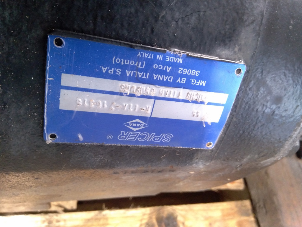 Hitachi R-ITA-716316 - 4654429 - Eje posterior para Maquinaria de construcción: foto 4 Hitachi R-ITA-716316 - 4654429 - Eje posterior para Maquinaria de construcción: foto 4