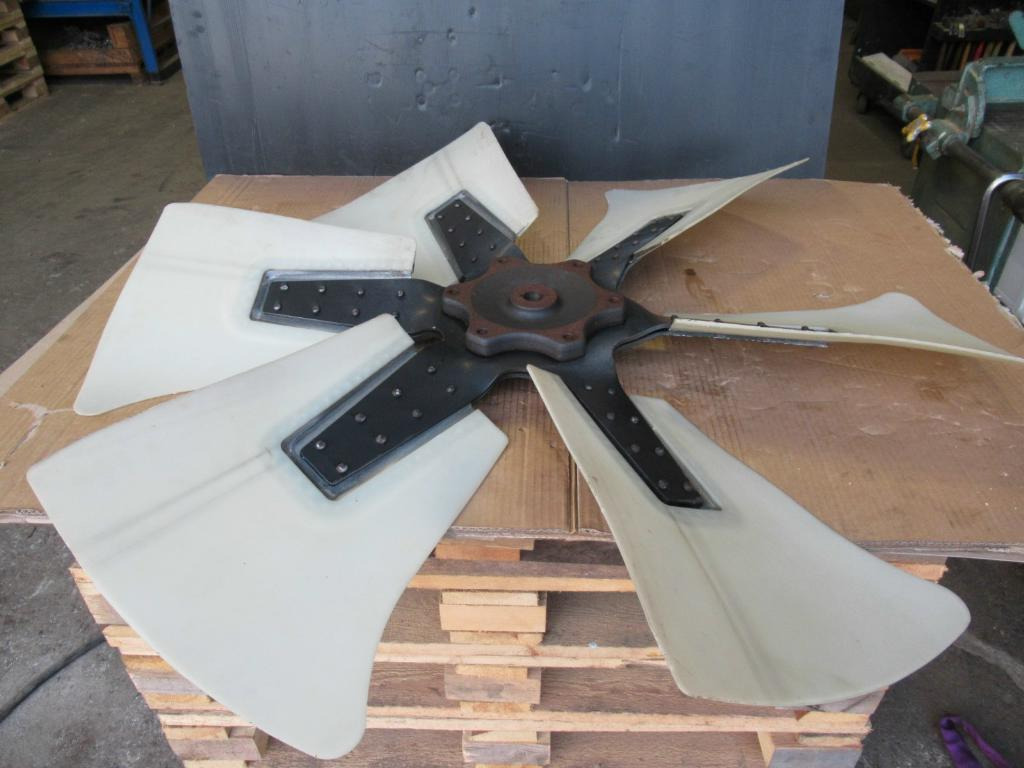 Hitachi ZX470LCH-3 - - Ventilador para Maquinaria de construcción: foto 4 Hitachi ZX470LCH-3 - - Ventilador para Maquinaria de construcción: foto 4