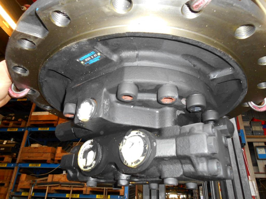 Kobelco LC15V00007F3 - Motor hidráulico para Maquinaria de construcción: foto 5 Kobelco LC15V00007F3 - Motor hidráulico para Maquinaria de construcción: foto 5