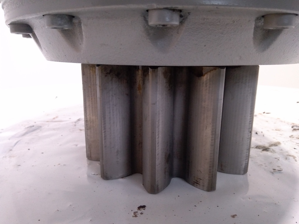 New Holland LS32W00006F1 - 72216687 - Reductor de giro para Maquinaria agrícola: foto 3 New Holland LS32W00006F1 - 72216687 - Reductor de giro para Maquinaria agrícola: foto 3