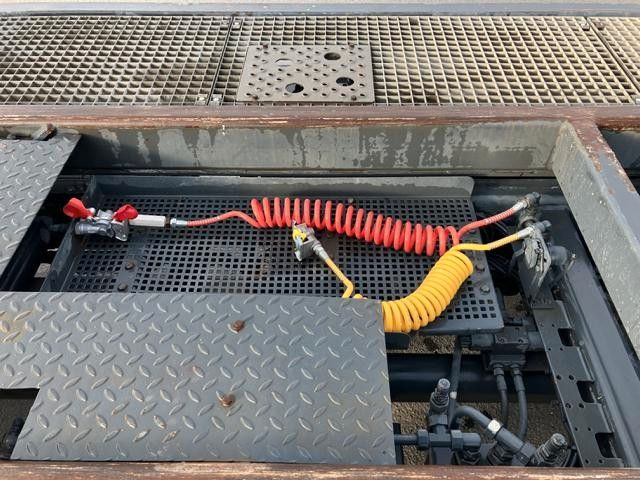 Camión portacontenedore/ Intercambiable BC 182: foto 13 Camión portacontenedore/ Intercambiable BC 182: foto 13