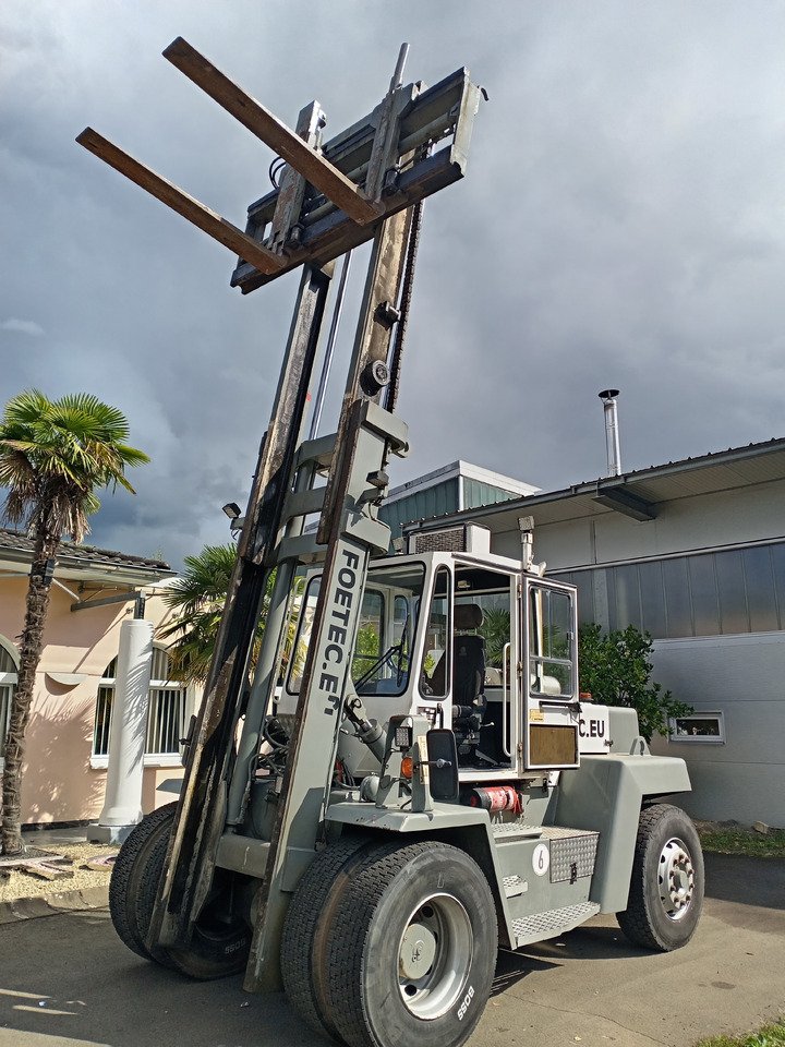 SVETRUCK Schwerlastgabelstapler 1060-30 - Carretilla elevadora diésel: foto 2 SVETRUCK Schwerlastgabelstapler 1060-30 - Carretilla elevadora diésel: foto 2