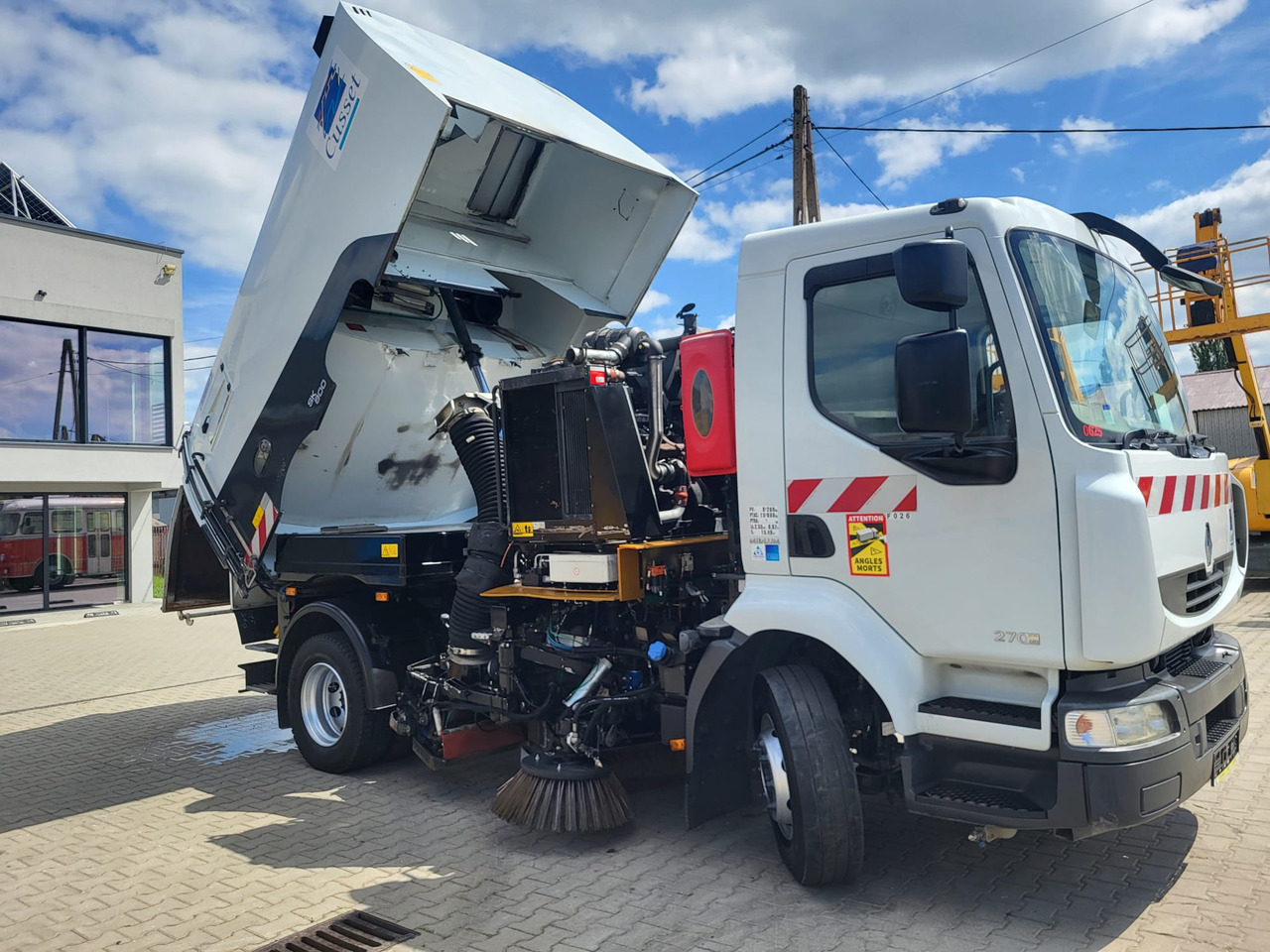 Barredora vial Renault Midlum Schmidt SK600: foto 5