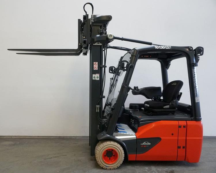 Linde E 18 EVO 386-02 - Carretilla elevadora eléctrica: foto 3 Linde E 18 EVO 386-02 - Carretilla elevadora eléctrica: foto 3