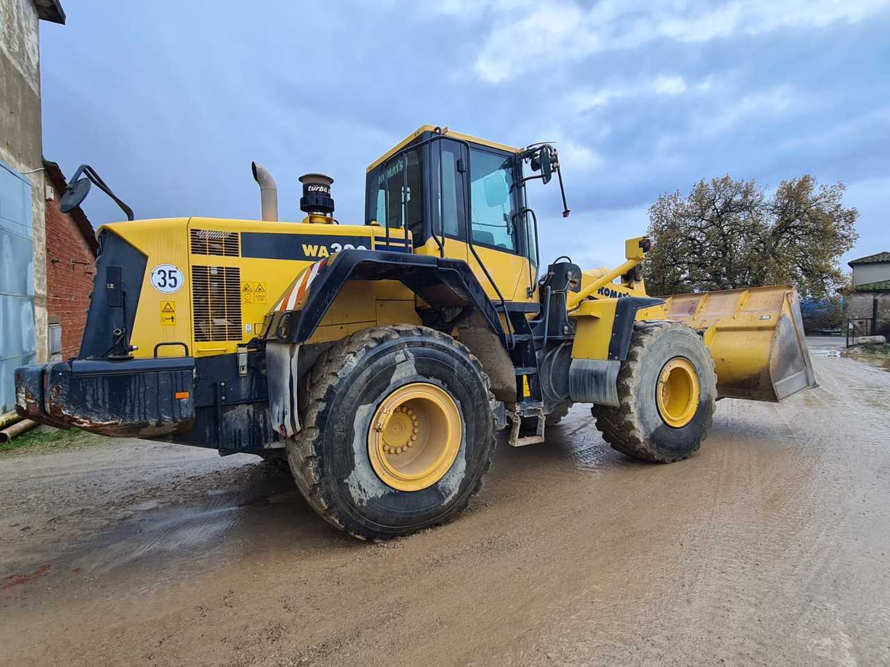 KOMATSU WA380.6 - Cargadora de ruedas: foto 1 KOMATSU WA380.6 - Cargadora de ruedas: foto 1