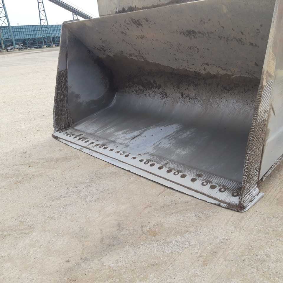 Cargadora de ruedas VOLVO L220G: foto 8 Cargadora de ruedas VOLVO L220G: foto 8