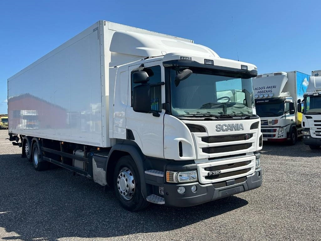 Scania P 320 Hybrid + Diesel - Camión caja cerrada: foto 2 Scania P 320 Hybrid + Diesel - Camión caja cerrada: foto 2