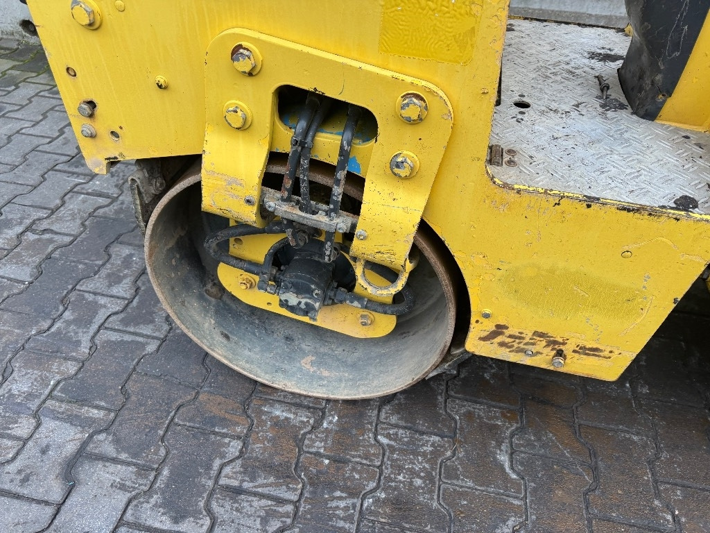 Leasing de Bomag BW 80 AD-5  Bomag BW 80 AD-5: foto 11