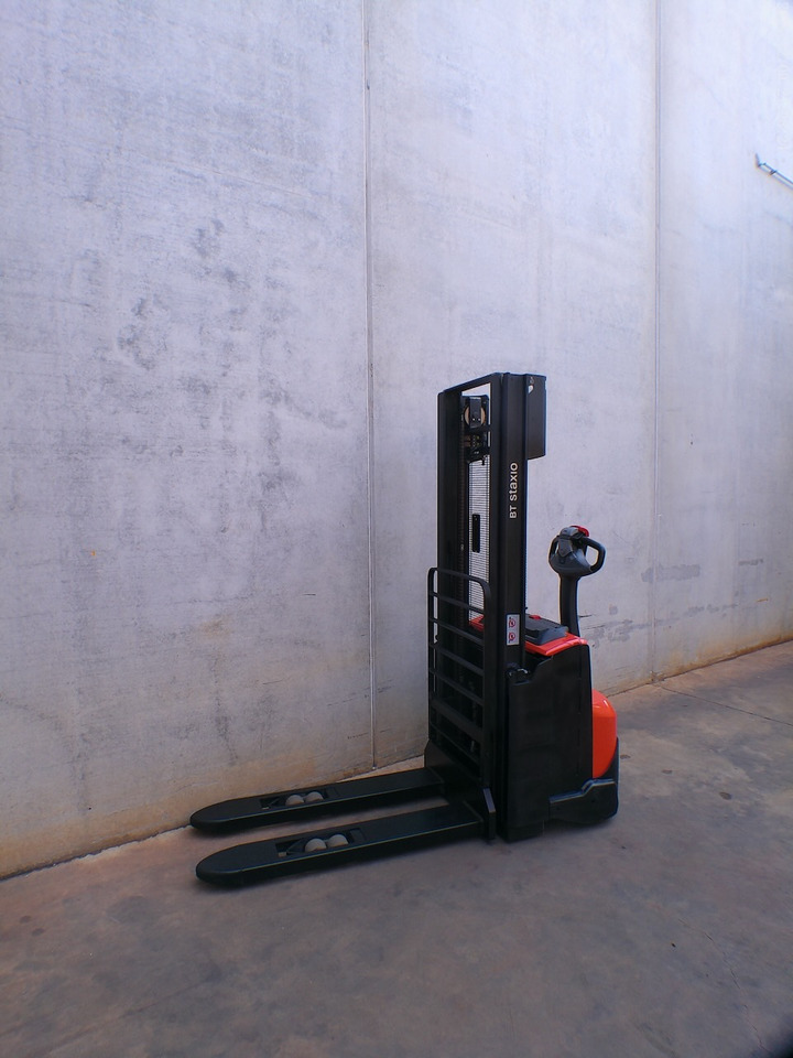 BT SWE 100 - Apilador: foto 2 BT SWE 100 - Apilador: foto 2