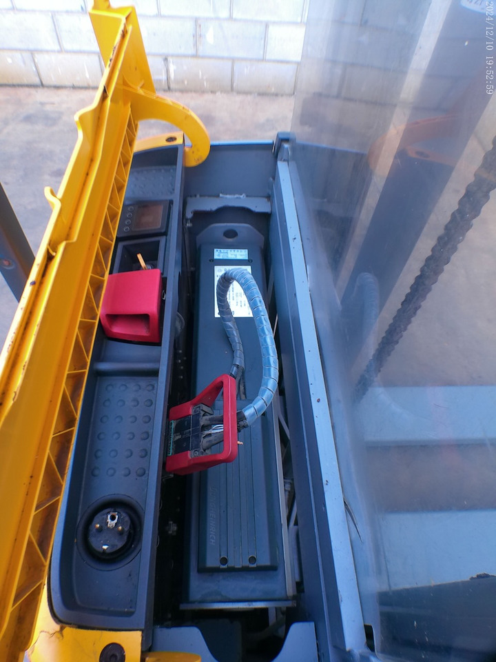 Apilador Jungheinrich EJC 110 250 ZT Li-Ion: foto 6 Apilador Jungheinrich EJC 110 250 ZT Li-Ion: foto 6