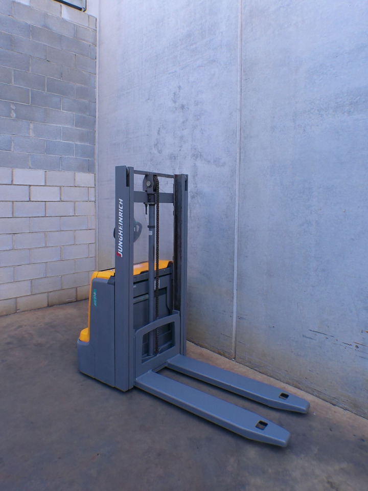 Jungheinrich EJC 110 250 ZT Li-Ion - Apilador: foto 4 Jungheinrich EJC 110 250 ZT Li-Ion - Apilador: foto 4