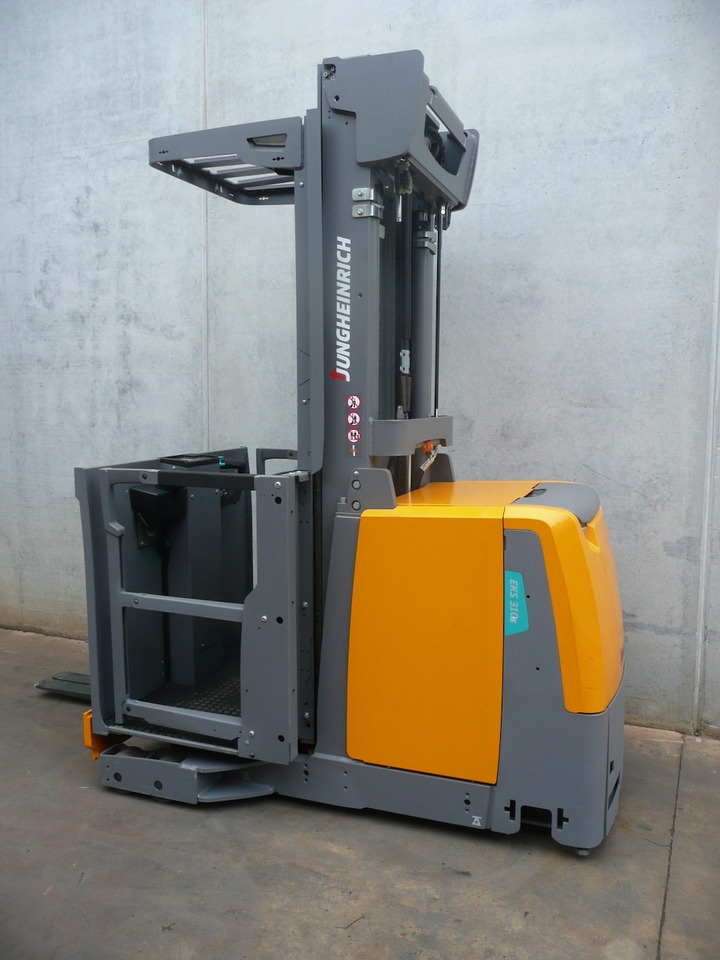 Jungheinrich EKS 310s Z+F 350 ZT - Recoge pedidos: foto 4 Jungheinrich EKS 310s Z+F 350 ZT - Recoge pedidos: foto 4