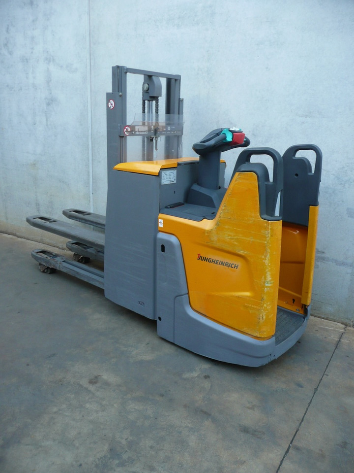Jungheinrich ERD 220 201 ZT - Apilador: foto 1 Jungheinrich ERD 220 201 ZT - Apilador: foto 1