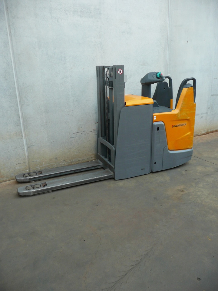 Jungheinrich ERD 220 201 ZT - Apilador: foto 2 Jungheinrich ERD 220 201 ZT - Apilador: foto 2