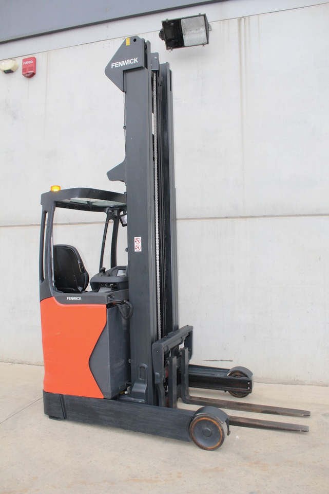Linde R16-01 - Retráctil: foto 1 Linde R16-01 - Retráctil: foto 1