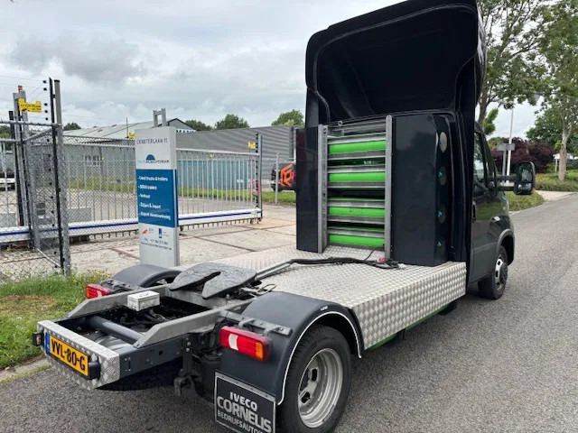 Iveco 35C14G Daily BE trekker 3.0 v.v. CNG gas - Cabeza tractora: foto 5 Iveco 35C14G Daily BE trekker 3.0 v.v. CNG gas - Cabeza tractora: foto 5