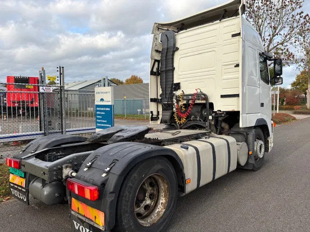 Volvo FH 12.420 E3 4x2T Globetrotter 720.000km!! Analog tacho MOT 06-2026 Tipper - WF hydr. - Cabeza tractora: foto 5 Volvo FH 12.420 E3 4x2T Globetrotter 720.000km!! Analog tacho MOT 06-2026 Tipper - WF hydr. - Cabeza tractora: foto 5