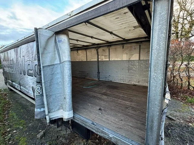 Camión lona DAF LF 45 210 curtainslider steel transport MOT 04-2026: foto 8 Camión lona DAF LF 45 210 curtainslider steel transport MOT 04-2026: foto 8