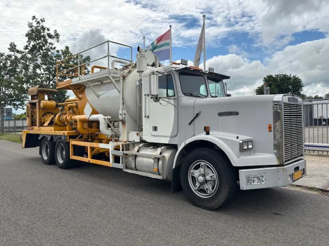 Freightliner 3 AXLE RIGID BODY chassis cabine (levering excl. opbouw) - Camión chasis: foto 3 Freightliner 3 AXLE RIGID BODY chassis cabine (levering excl. opbouw) - Camión chasis: foto 3
