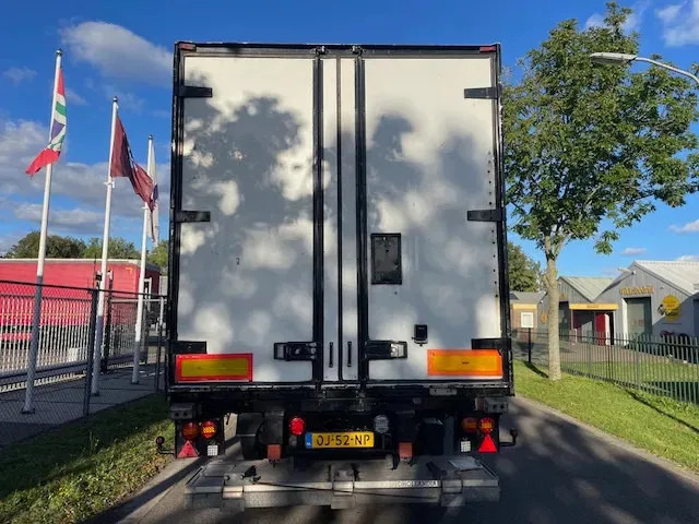 Van Eck UT-3B Steering axle 260 cm insteek Frigo carrier vector UT-3B H= 260 W= 250cm - Semirremolque frigorífico: foto 5 Van Eck UT-3B Steering axle 260 cm insteek Frigo carrier vector UT-3B H= 260 W= 250cm - Semirremolque frigorífico: foto 5