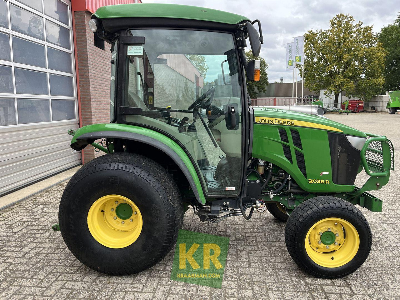 John Deere 3038R - Mini tractor: foto 4 John Deere 3038R - Mini tractor: foto 4