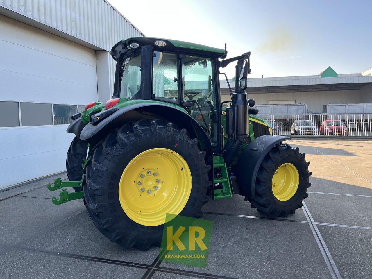 John Deere 6120M - Tractor: foto 2 John Deere 6120M - Tractor: foto 2