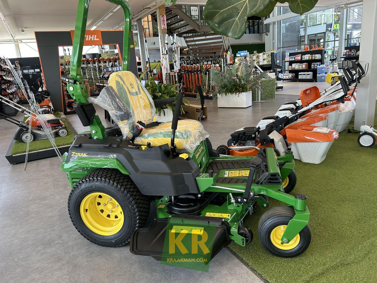 Z545R John Deere - Cortacésped: foto 1 Z545R John Deere - Cortacésped: foto 1
