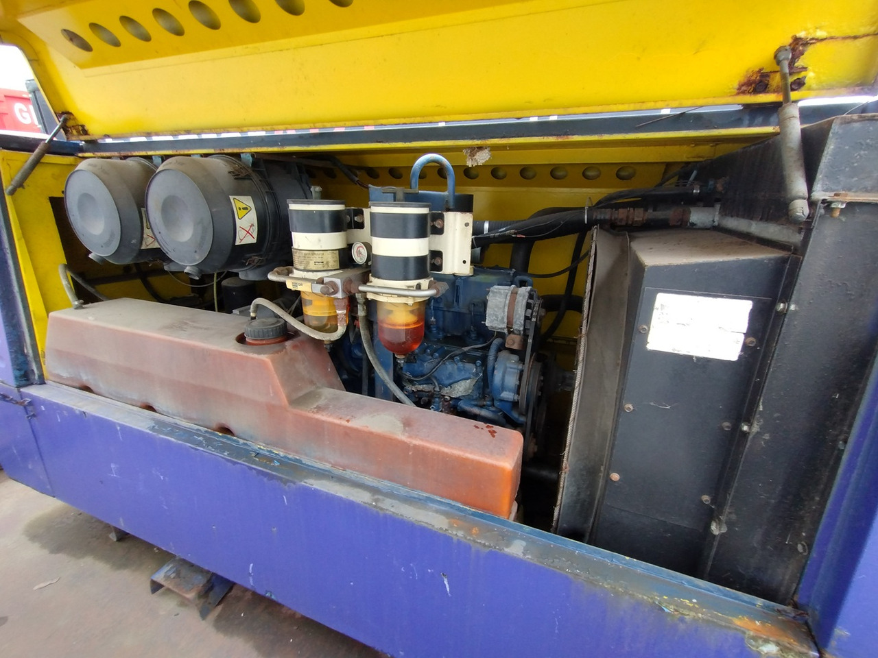KOMPRESOR POWIETRZA AIR COMPRESSOR COMPAIR DLT 1302 - Compresor de aire: foto 2 KOMPRESOR POWIETRZA AIR COMPRESSOR COMPAIR DLT 1302 - Compresor de aire: foto 2