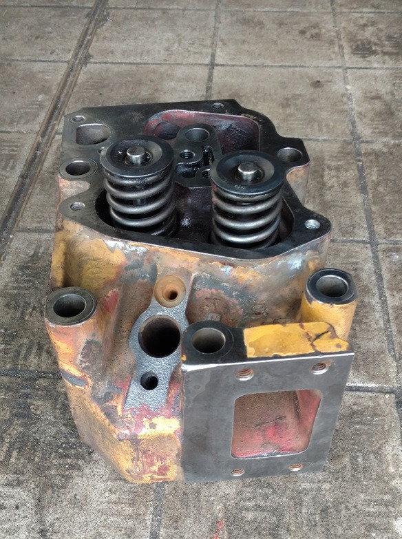 LIEBHERR D 906 TB GŁOWICA BLOK WAŁ KORBOWY CZĘŚCI PARTS - Motor y piezas para Maquinaria de construcción: foto 3 LIEBHERR D 906 TB GŁOWICA BLOK WAŁ KORBOWY CZĘŚCI PARTS - Motor y piezas para Maquinaria de construcción: foto 3