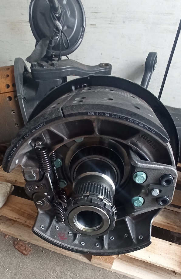 MERCEDES-BENZ AL7/56D 29/24 29:24 ACTROS 8X6 8X8 MP2 MP3 - Eje delantero para Camión: foto 5 MERCEDES-BENZ AL7/56D 29/24 29:24 ACTROS 8X6 8X8 MP2 MP3 - Eje delantero para Camión: foto 5