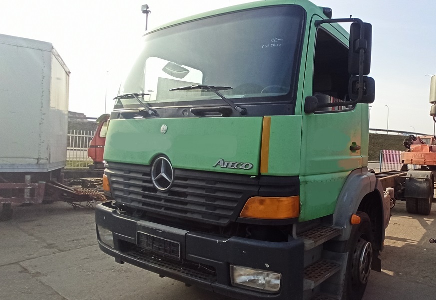 MERCEDES-BENZ ATEGO 1823 - Camión chasis: foto 5 MERCEDES-BENZ ATEGO 1823 - Camión chasis: foto 5