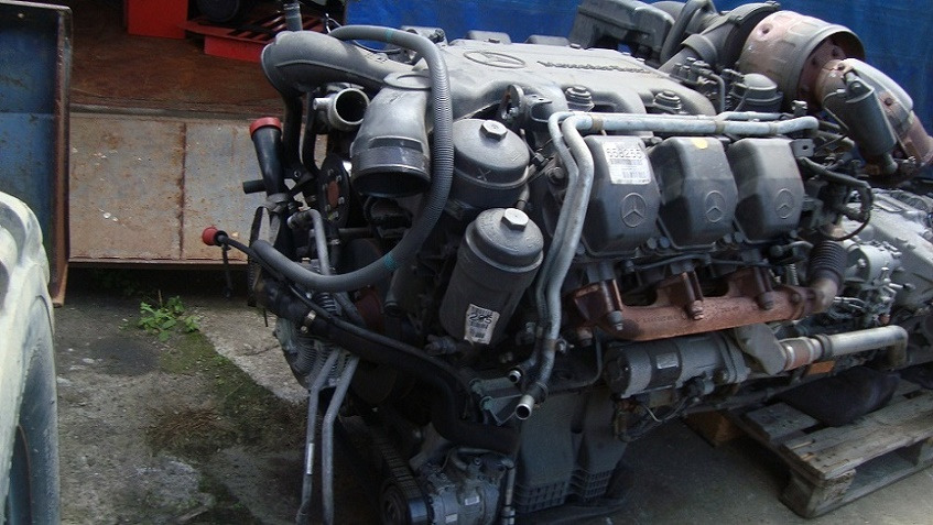 Mercedes Benz Actros MP3 OM501 V6 - Motor y piezas: foto 1 Mercedes Benz Actros MP3 OM501 V6 - Motor y piezas: foto 1