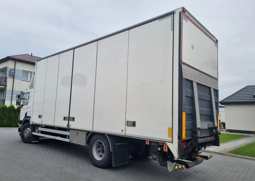 Scania P 360 - Camión caja cerrada: foto 4 Scania P 360 - Camión caja cerrada: foto 4