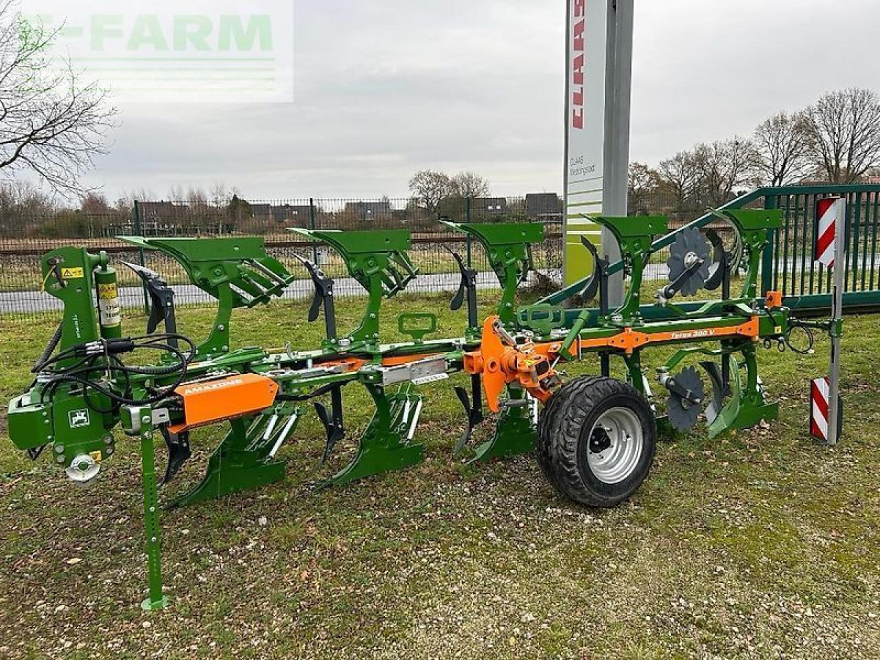 Amazone teres 300 v5 +0 100 - Esparcidor de fertilizantes: foto 1 Amazone teres 300 v5 +0 100 - Esparcidor de fertilizantes: foto 1