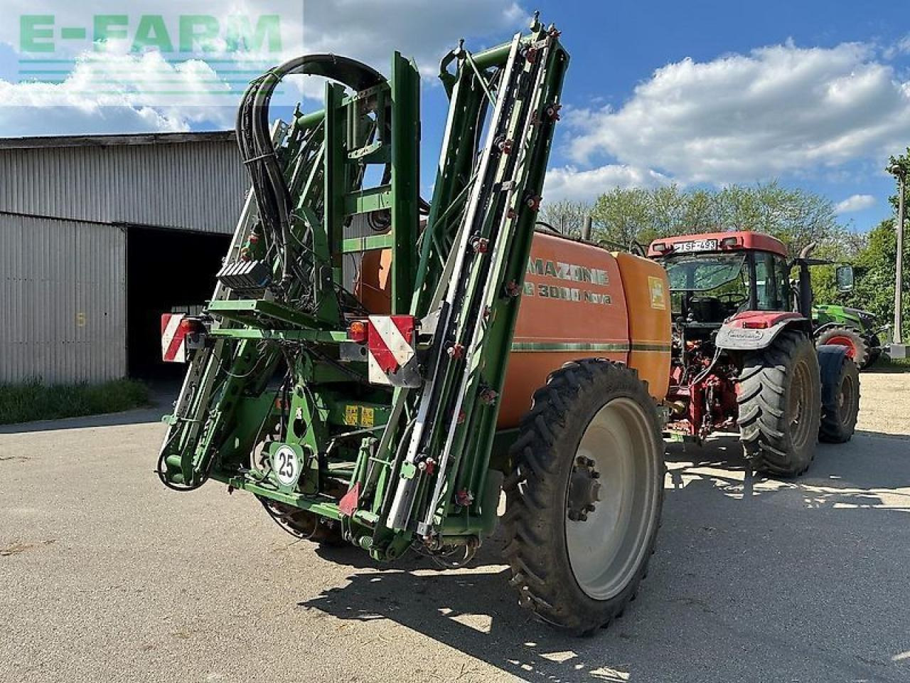 Amazone ug 3000/18 nova - Pulverizador arrastrado: foto 5 Amazone ug 3000/18 nova - Pulverizador arrastrado: foto 5