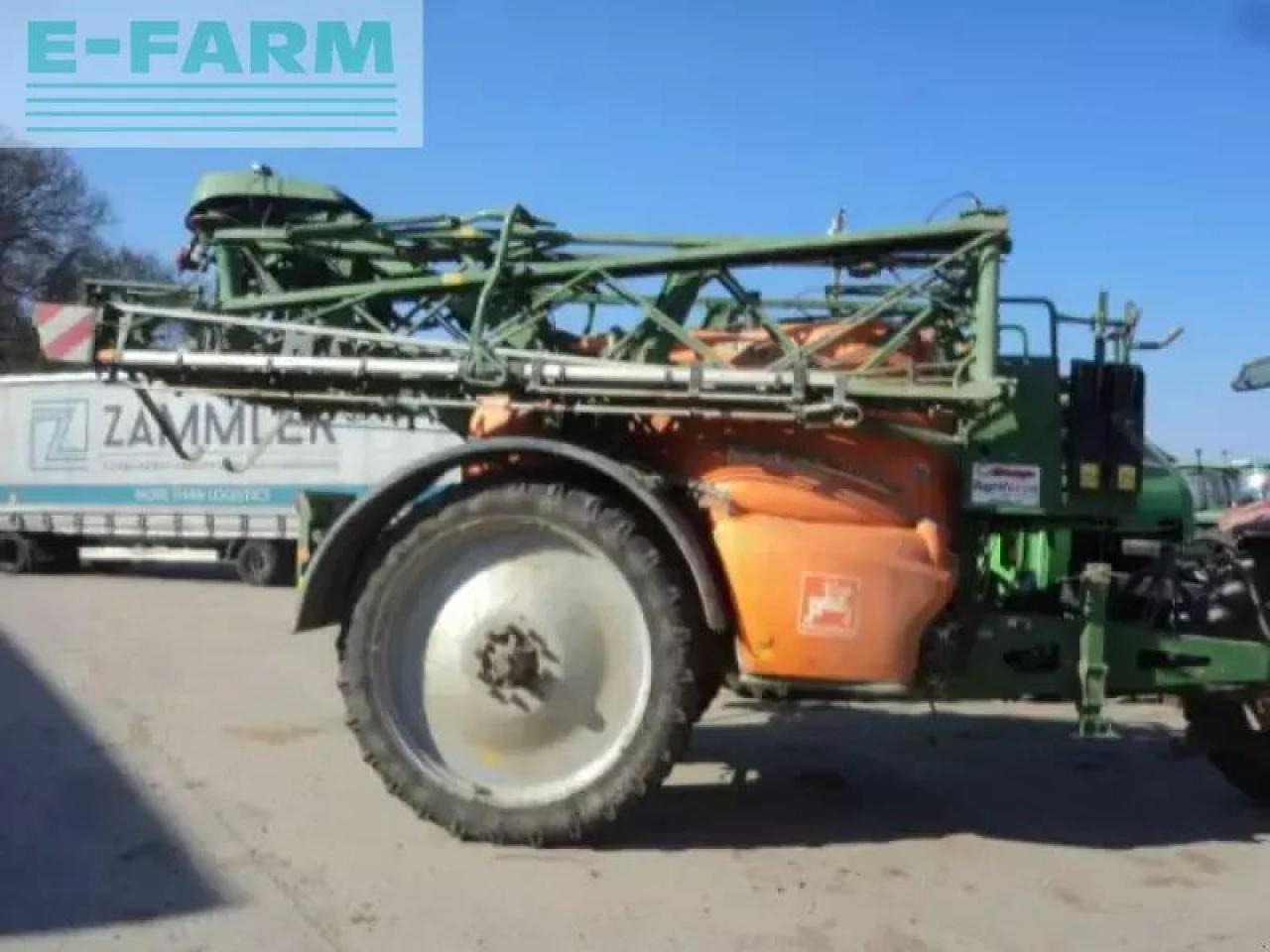 Amazone ux 3200 special - Pulverizador arrastrado: foto 2 Amazone ux 3200 special - Pulverizador arrastrado: foto 2