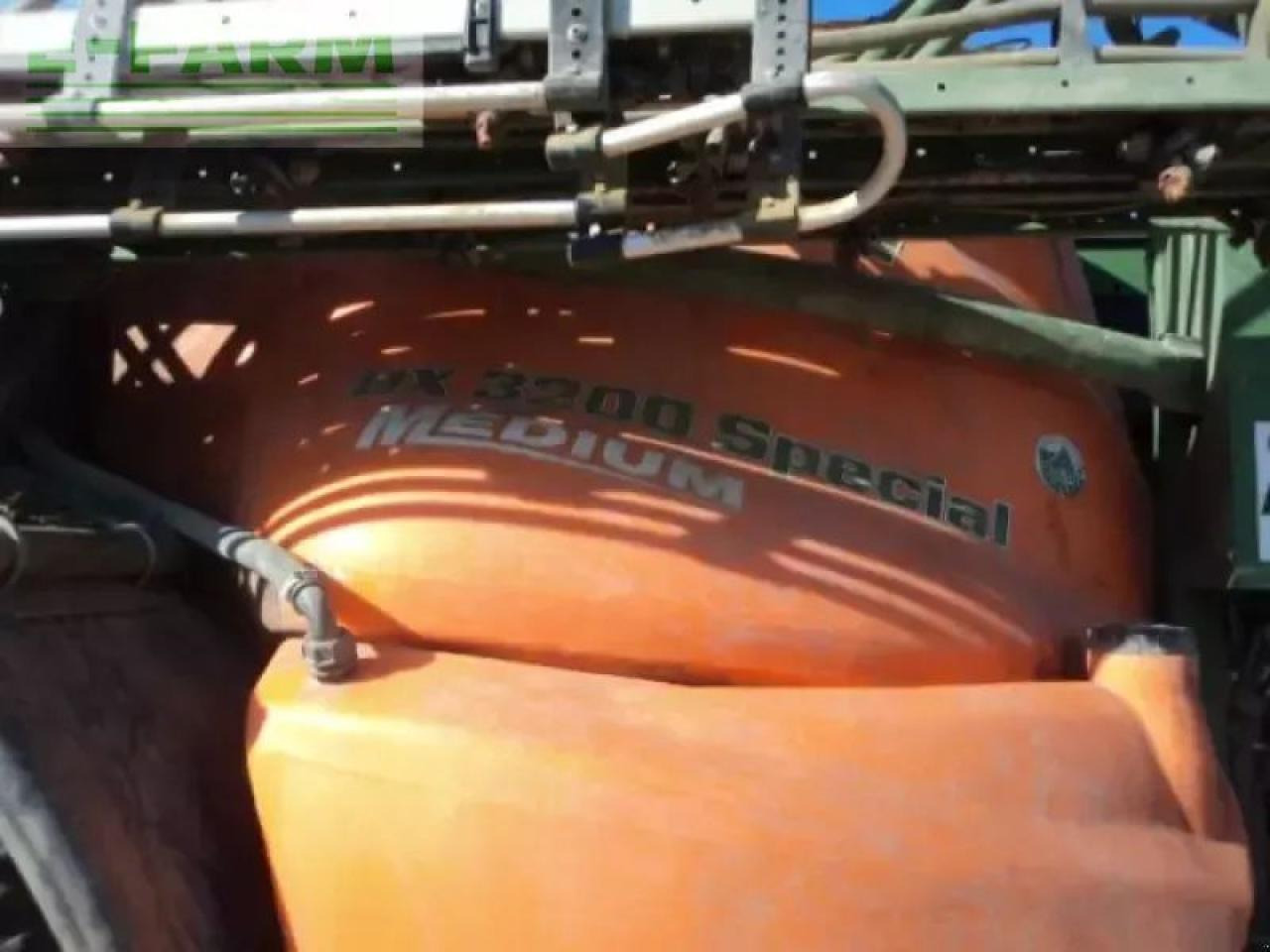 Amazone ux 3200 special - Pulverizador arrastrado: foto 3 Amazone ux 3200 special - Pulverizador arrastrado: foto 3