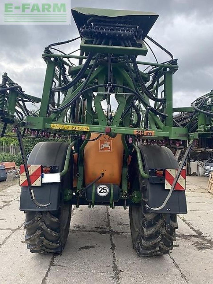 Amazone ux 4200 super - Pulverizador arrastrado: foto 3 Amazone ux 4200 super - Pulverizador arrastrado: foto 3