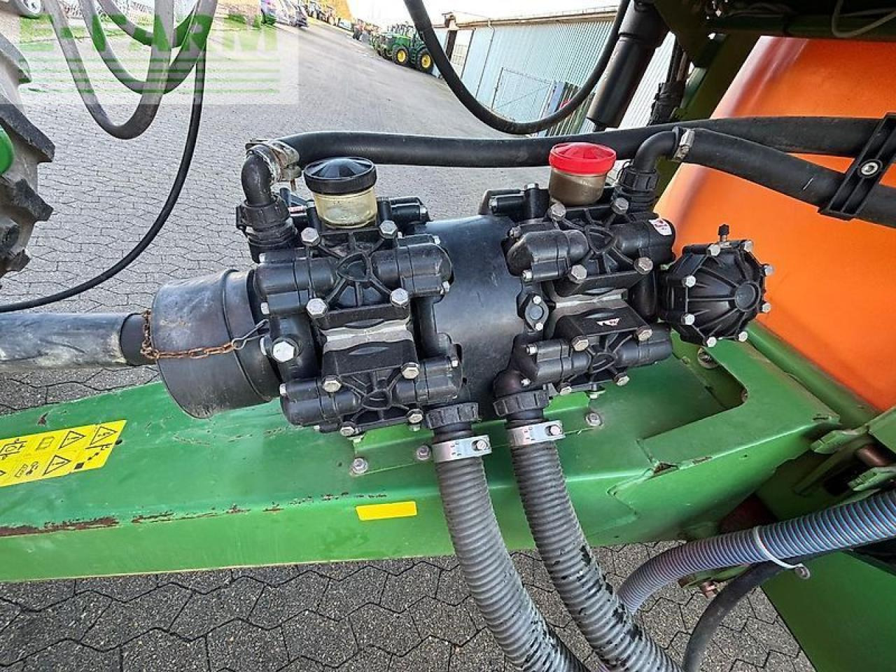 Amazone ux6200 - Pulverizador arrastrado: foto 2 Amazone ux6200 - Pulverizador arrastrado: foto 2