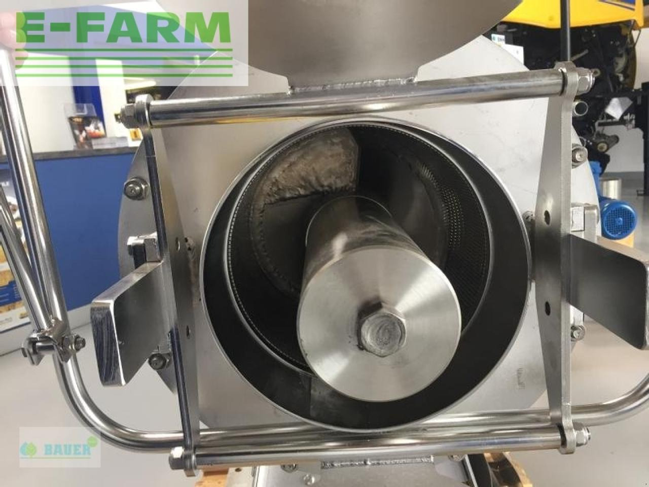 Bauer fan 1.2-520 - Maquinaria para fertilización: foto 2 Bauer fan 1.2-520 - Maquinaria para fertilización: foto 2