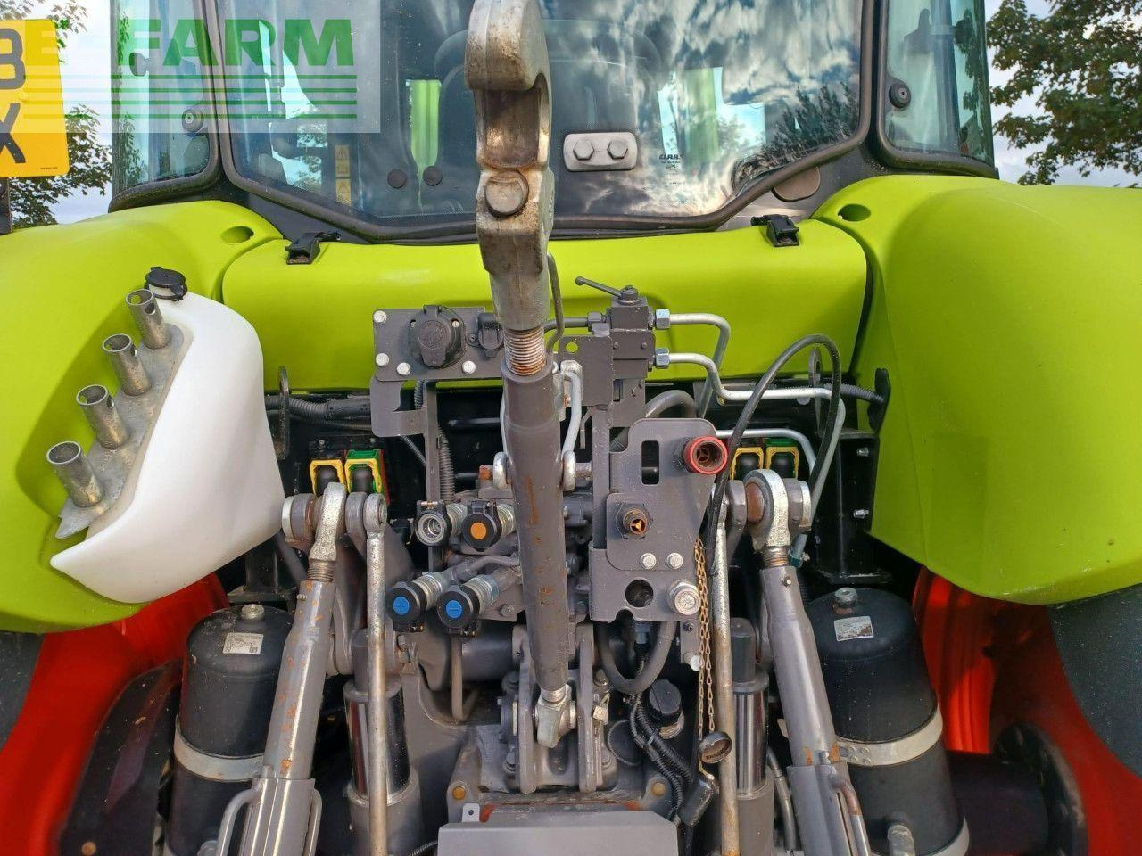 Tractor CLAAS ARION 420 CLASSIC: foto 12