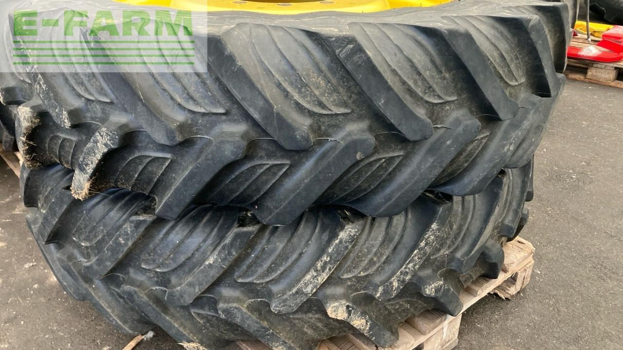 Tractor CLAAS ARION 530: foto 30