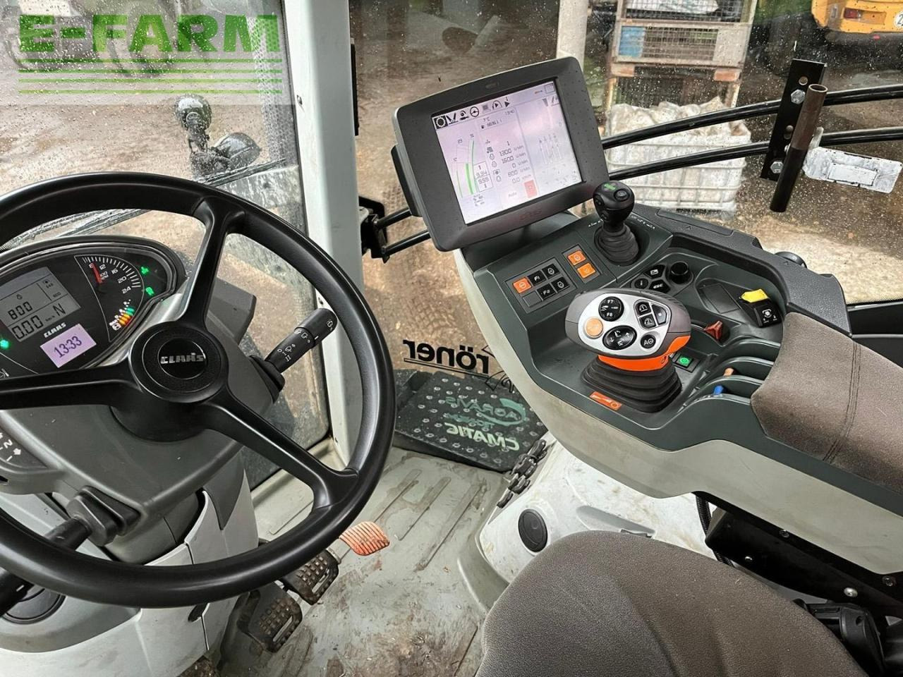 CLAAS AXION 810 CMATIC CMATIC - Tractor: foto 4 CLAAS AXION 810 CMATIC CMATIC - Tractor: foto 4