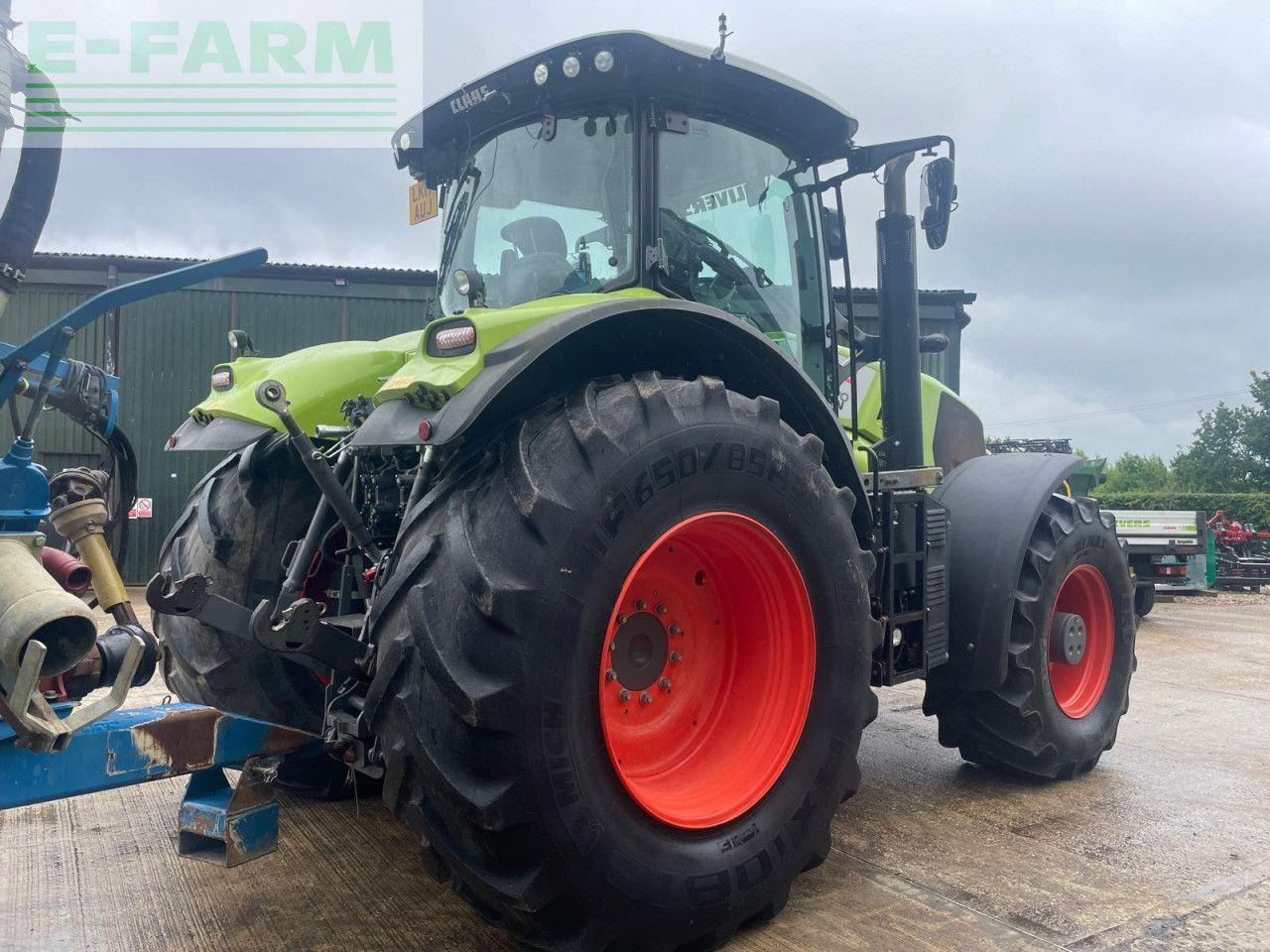 CLAAS AXION 870 - Tractor: foto 4 CLAAS AXION 870 - Tractor: foto 4